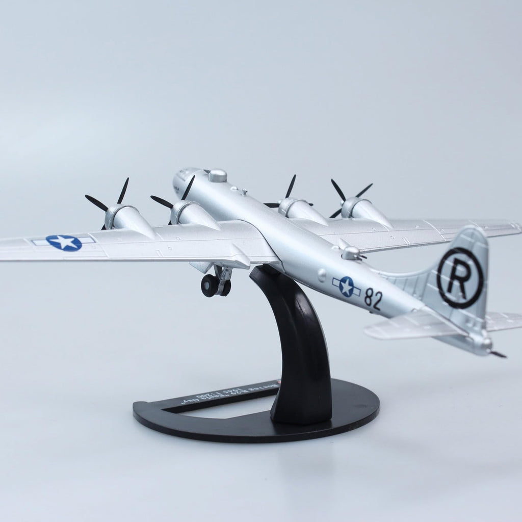 1/200 Scale B-29 Bomber Aircraft Model Alloy Diecast Plane V46835
