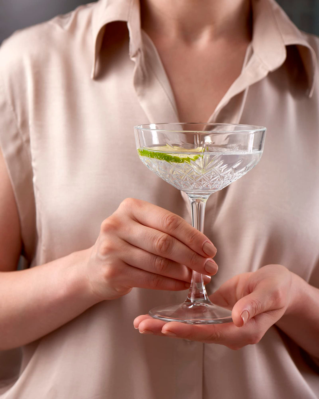 Set Of 4 Coupe Cocktail Glasses 8.6 oz O436
